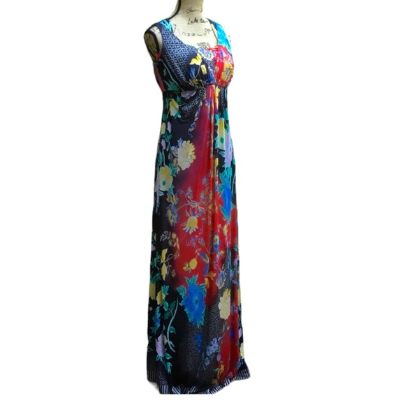 Etro Dresses & Skirts - ETRO “Made in Italy”  Gorgeous Knit Summer Dress